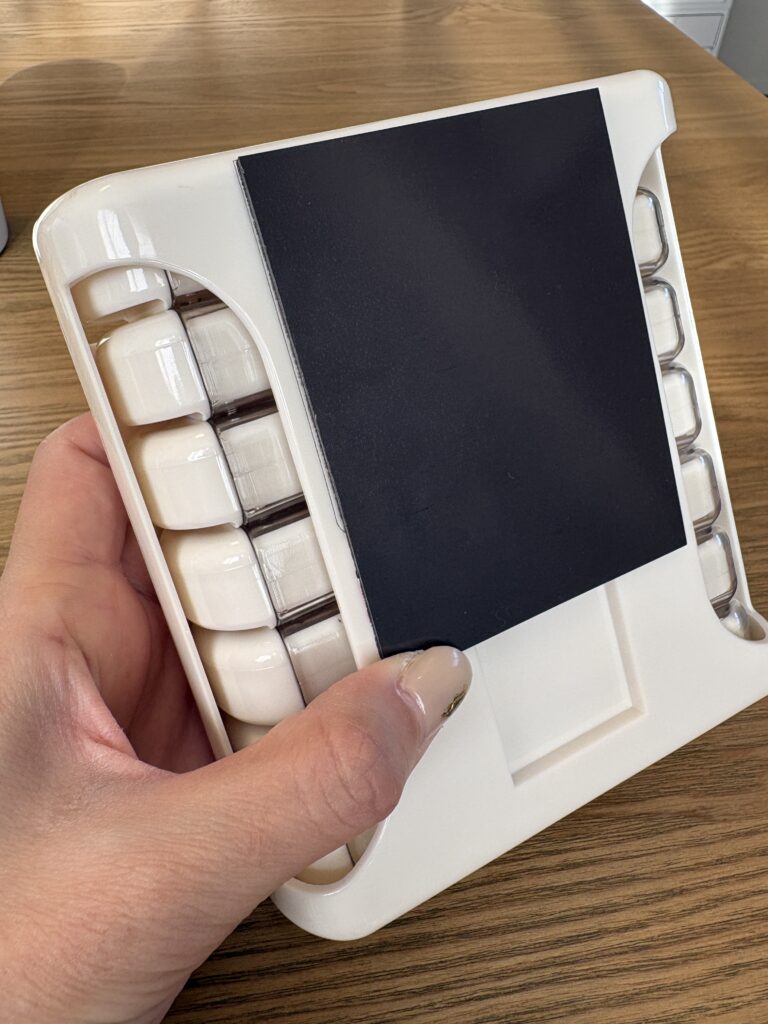 マグネットシール装着完了